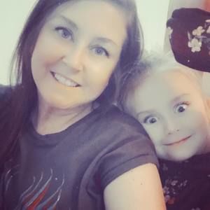 Meet your Posher, Kara